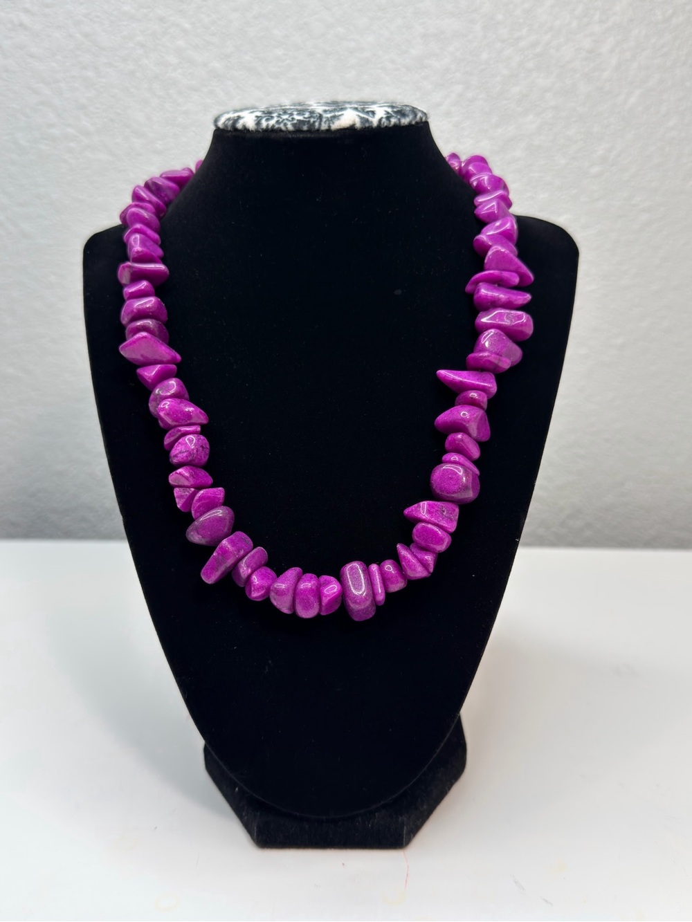 Chunky Natural Stone Statement Necklace Vibrant Purple Gemstone Beaded Jewelry